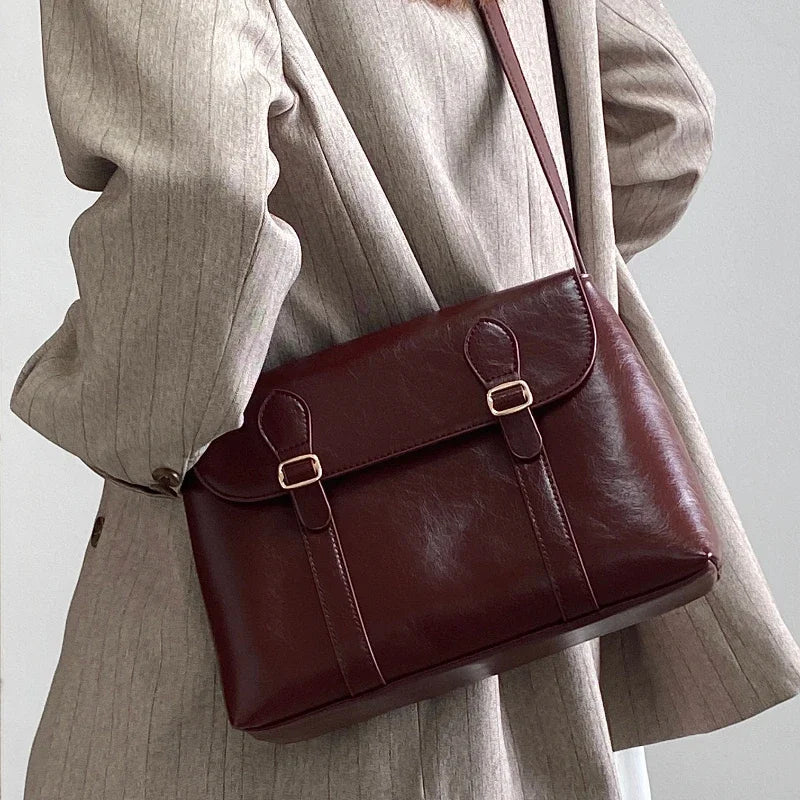 Medium Shoulder Bag - Beloria Greta