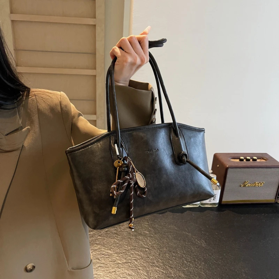 Medium Shoulder Bag - Beloria Yasmine