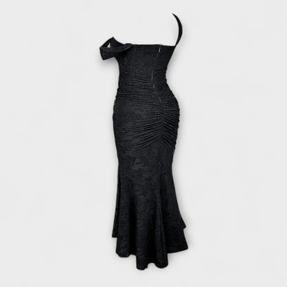 Renske - Long dress with an elegant and sophisticated bodice
